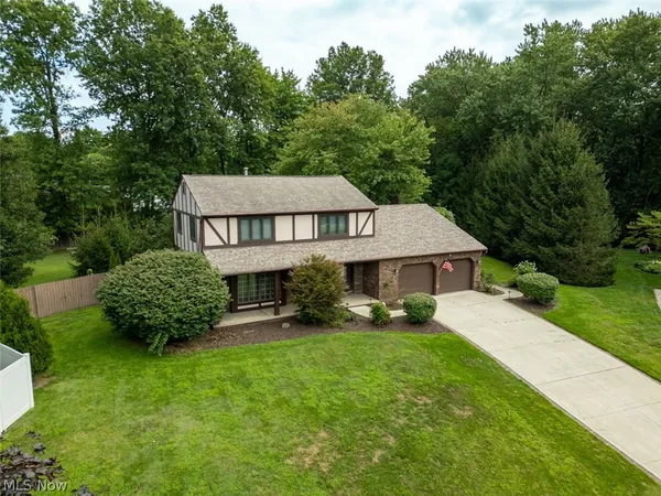 $335,000 | 124 Township Highway 1280 Southeast, Warren, OH 44484