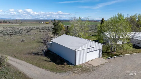 $415,000 | 218 East 10 North, Shoshone, ID 83352