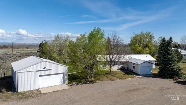 $415,000 | 218 East 10 North, Shoshone, ID 83352