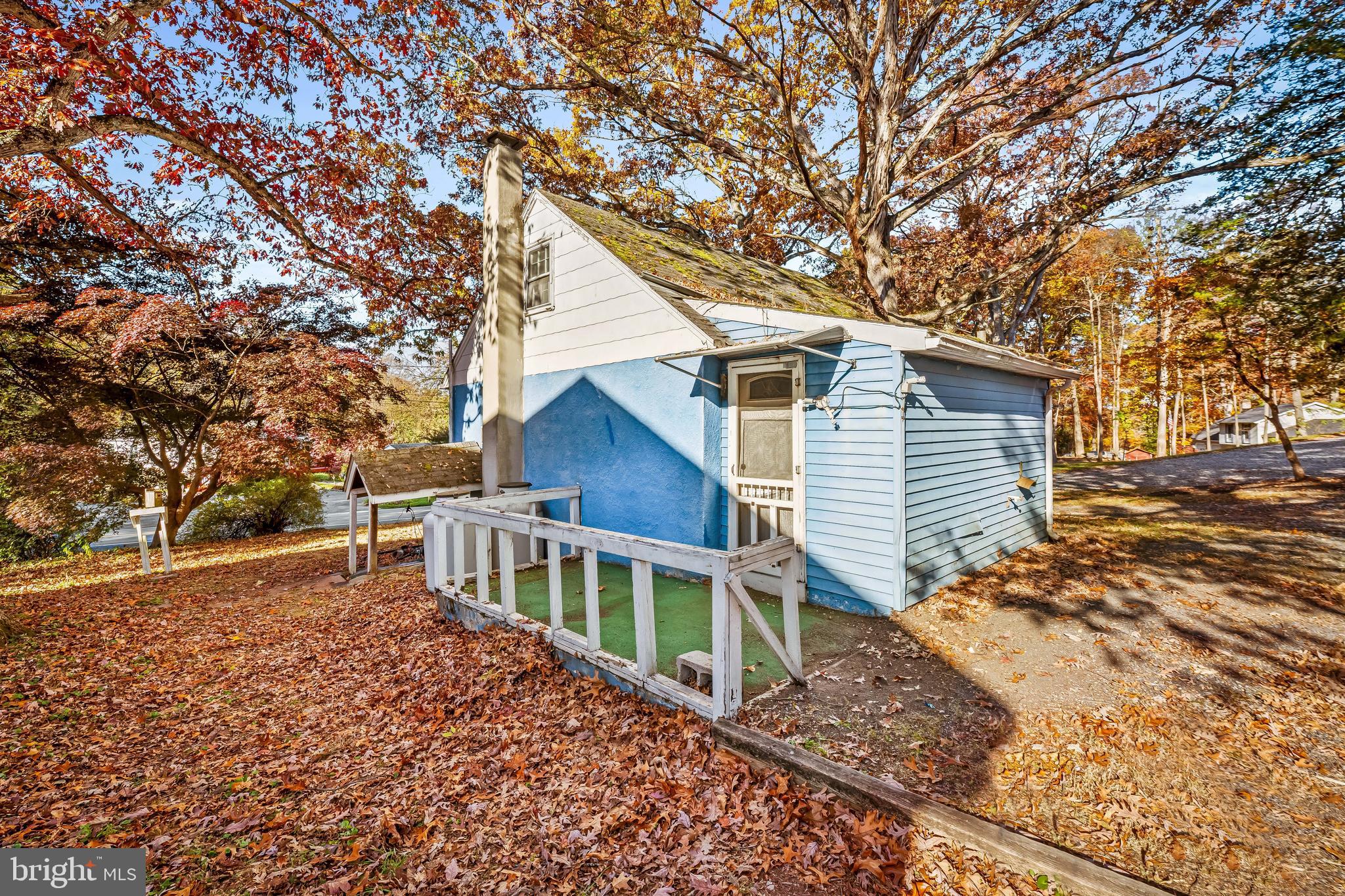 5615 Bartholow Road Sykesville, MD 21784 - Photo 2 of 29