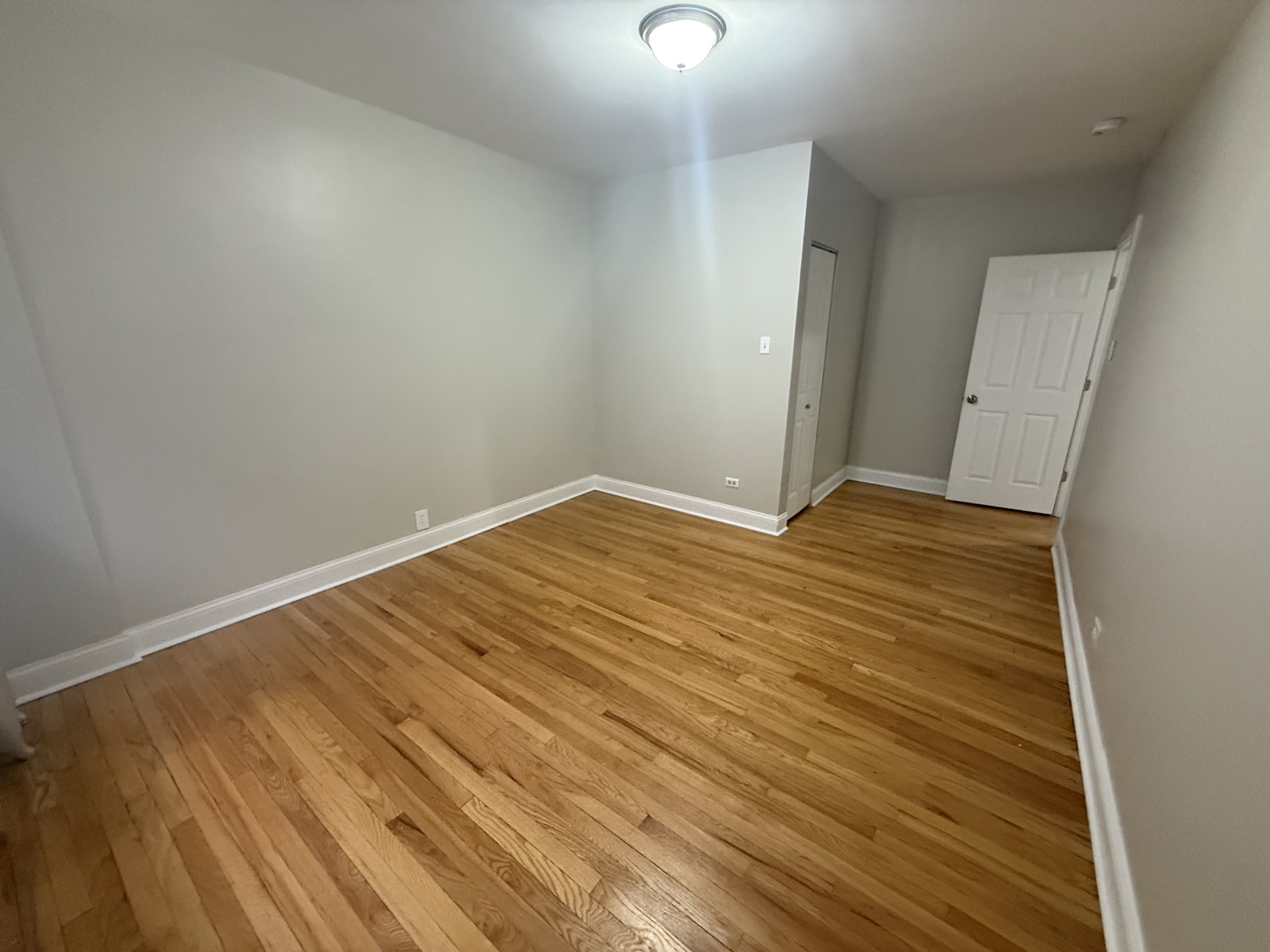 104 Lincoln Avenue, Unit 1E Riverside, IL 60546 - Photo 5 of 10