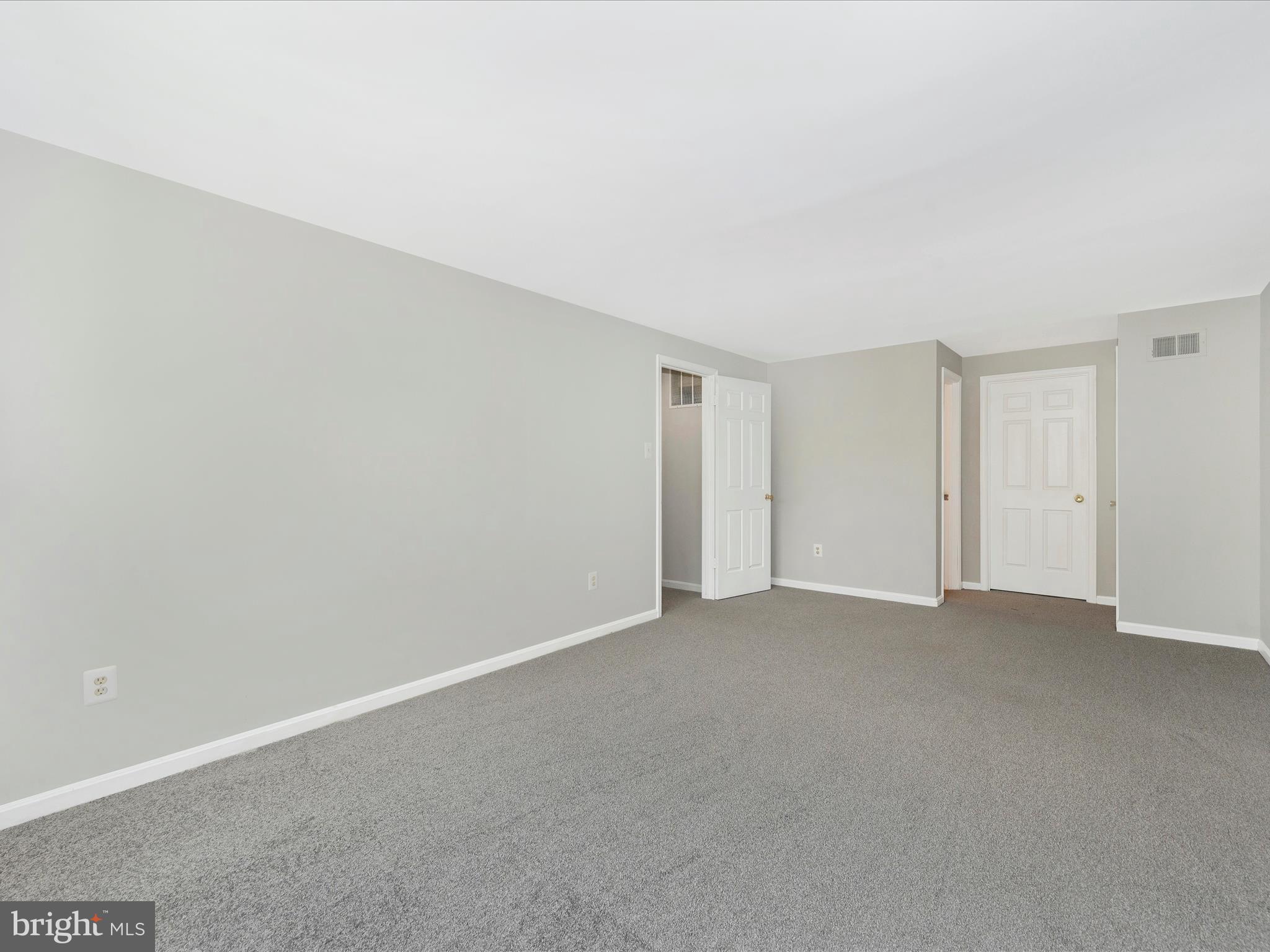 802 Pointer Ridge Drive Gaithersburg, MD 20878 - Photo 23 of 43 Primary Bedroom