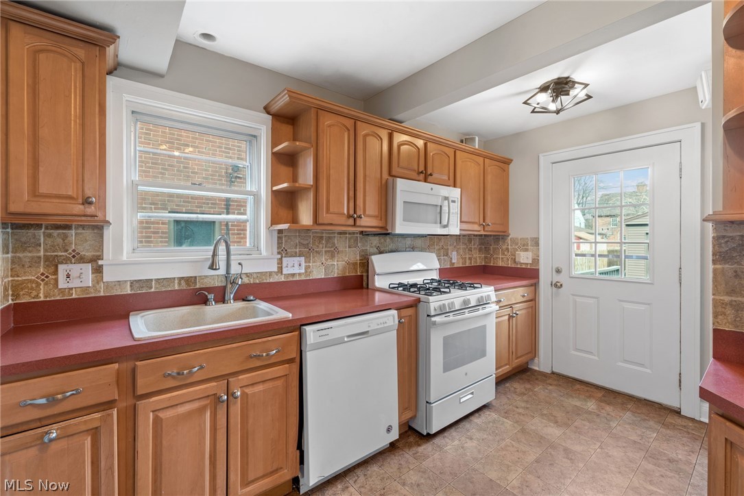 3945 Bushnell Road Cleveland, OH 44118 - Photo 17 of 35 Gallery Image 17