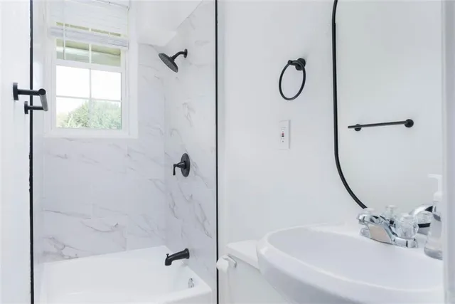 $1,950,000 | 1120-1124 Ward Parkway, Kansas City, MO 64112