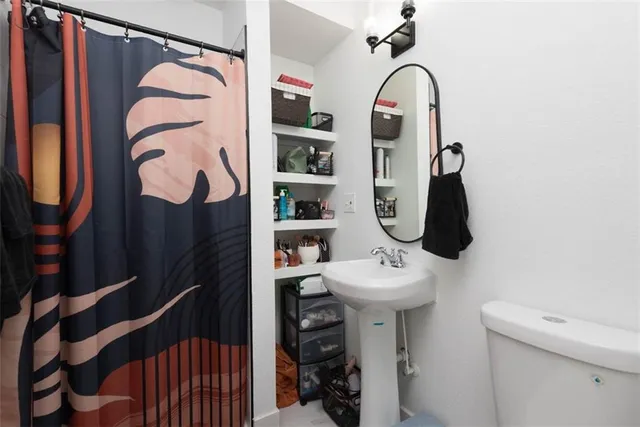 $1,950,000 | 1120-1124 Ward Parkway, Kansas City, MO 64112