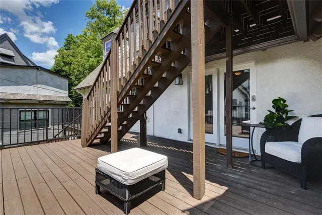 $1,950,000 | 1120-1124 Ward Parkway, Kansas City, MO 64112