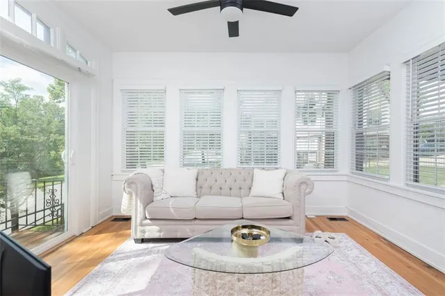 $1,950,000 | 1120-1124 Ward Parkway, Kansas City, MO 64112