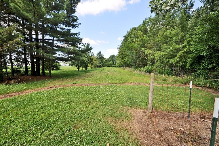4368 Center Road Avon, OH 44011 - Photo 7 of 25 Gallery Image 7