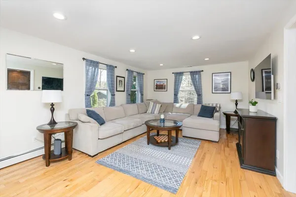 $749,000 | 24 Taylor River Estates, Hampton, NH 03842