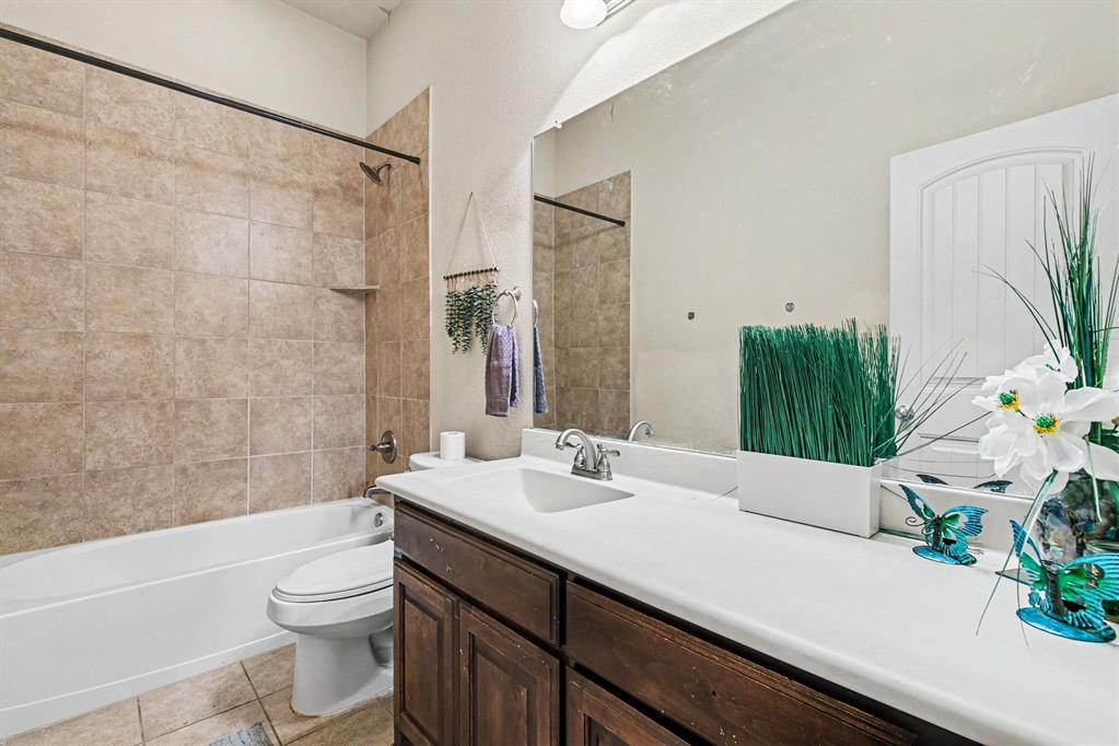 233 Hawks Rdg Trail Burleson, TX 76028 - Photo 20 of 27