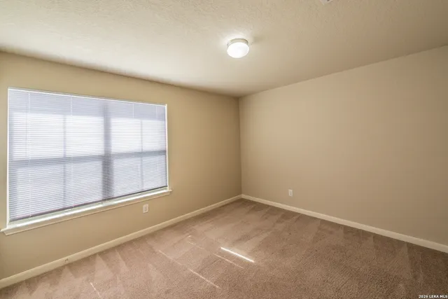 $2,100 | 10703 Axis Crossing, San Antonio, TX 78245