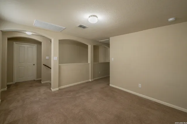 $2,100 | 10703 Axis Crossing, San Antonio, TX 78245