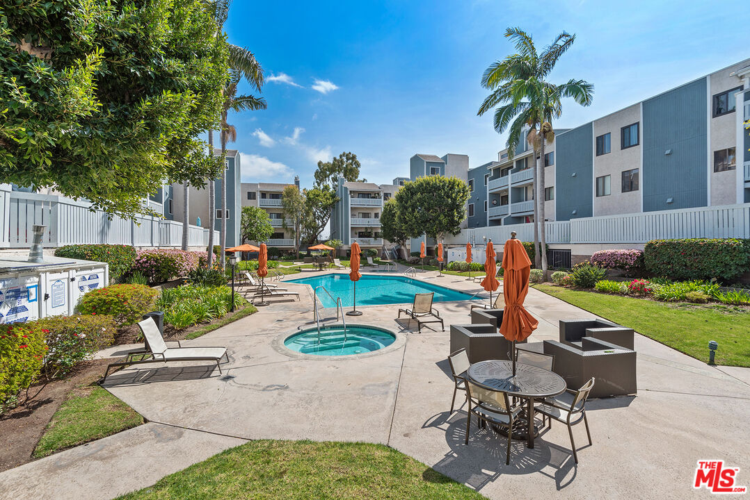 8160 Manitoba Street, Unit 208 Playa del Rey, CA 90293 - Photo 30 of 38