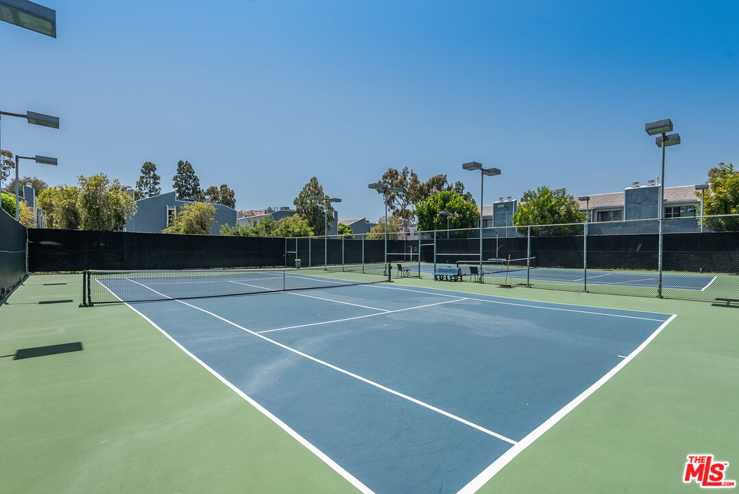 8160 Manitoba Street, Unit 208 Playa del Rey, CA 90293 - Photo 33 of 38