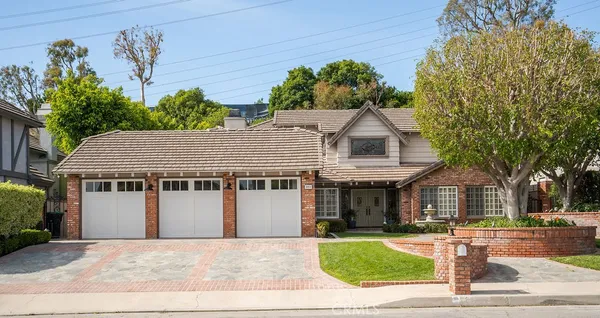 $2,499,000 | 3911 East Rolling Green Lane, Orange, CA 92867