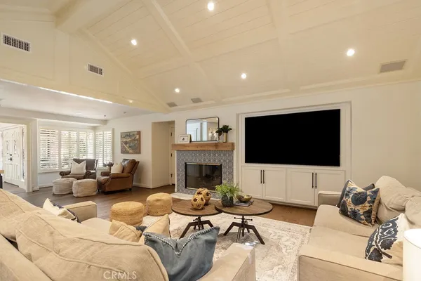 $2,499,000 | 3911 East Rolling Green Lane, Orange, CA 92867