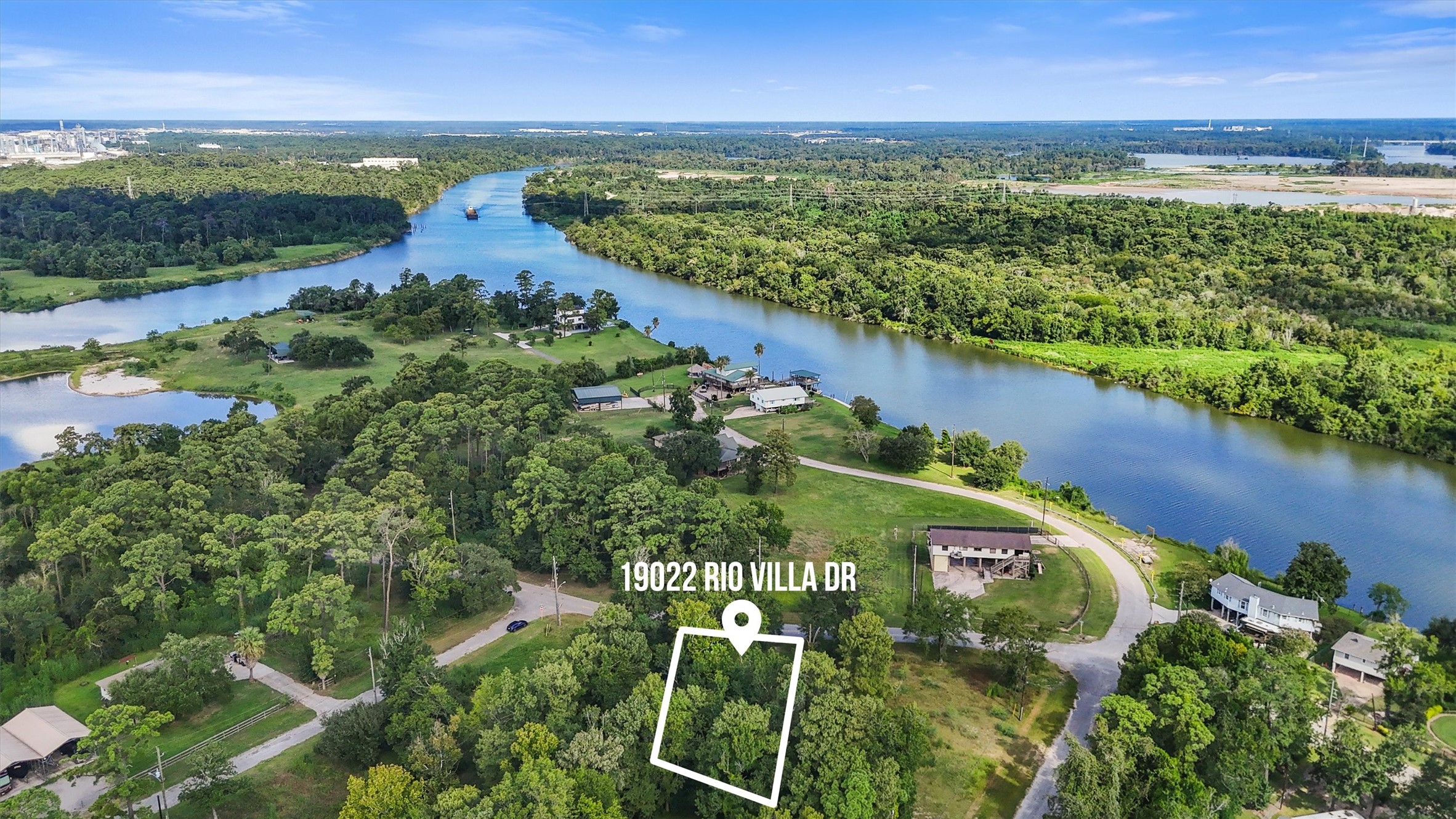 19022 Rio Villa Drive Houston, TX 77049 - Photo 5 of 6 a view of lake