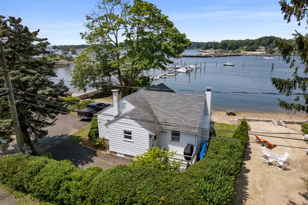$989,000 | 15 River Road, Branford, CT 06405