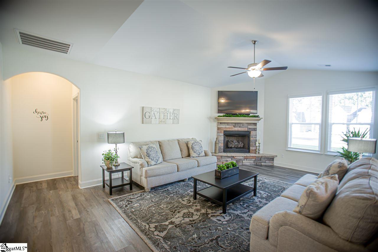 19 Octavia Road Taylors, SC 29687 - Photo 9 of 25 Gallery Image 9