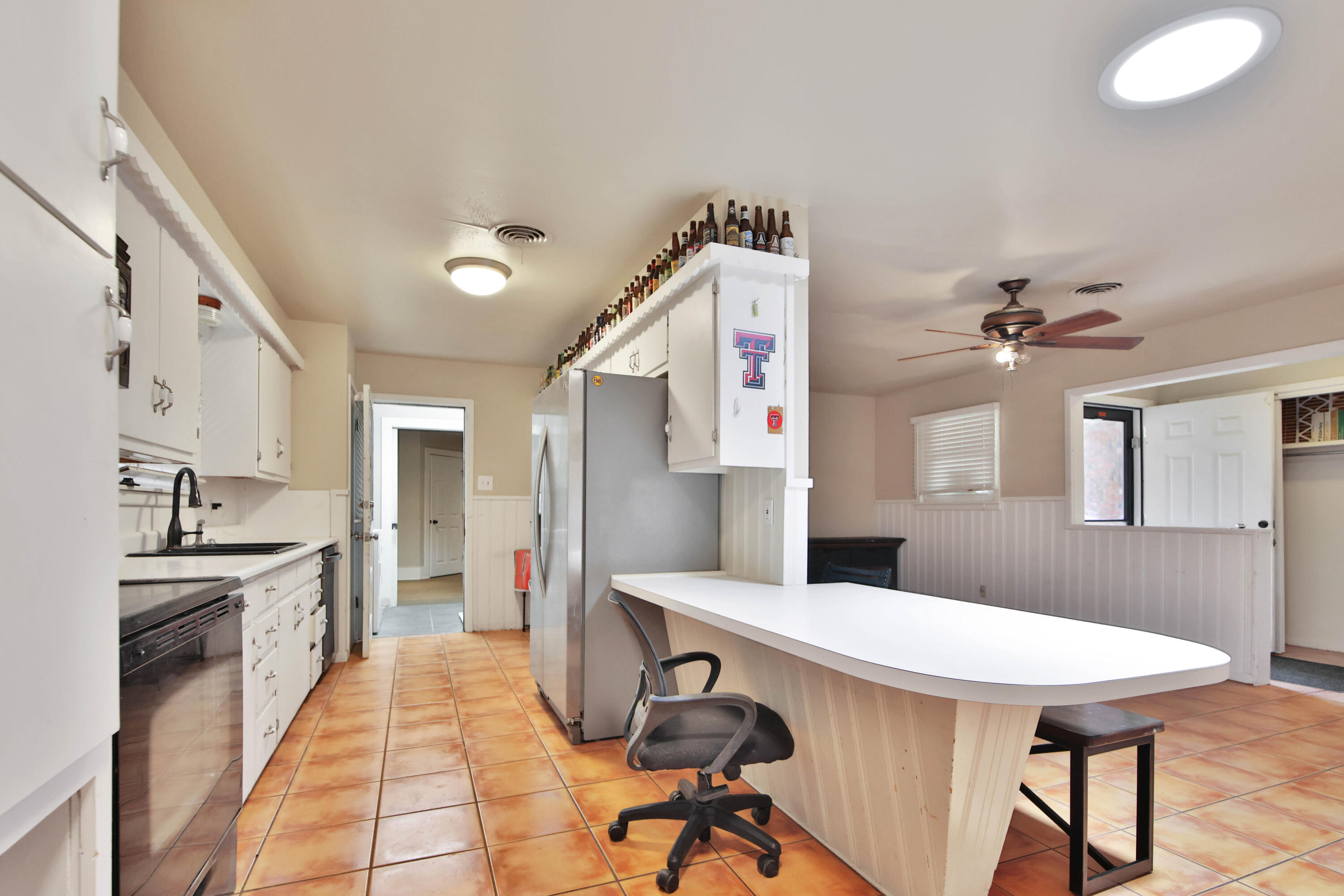 4401 28th Street Lubbock, TX 79410 - Photo 24 of 38 IMG_9882