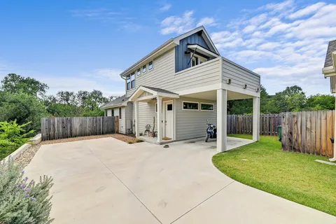 $525,000 | 1312 East M. Franklin Avenue, Unit 2, Austin, TX 78721