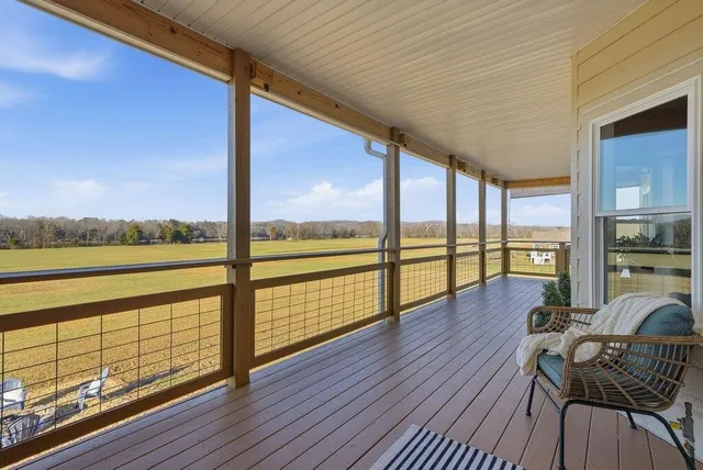 $625,000 | 1118 Espalier Drive, Decatur, TN 37322