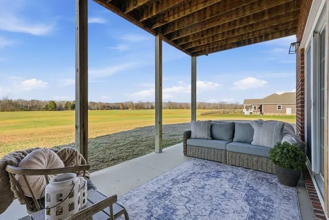 $625,000 | 1118 Espalier Drive, Decatur, TN 37322