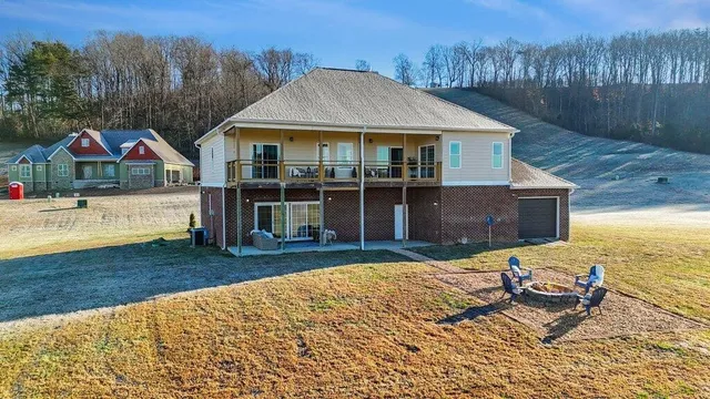 $625,000 | 1118 Espalier Drive, Decatur, TN 37322