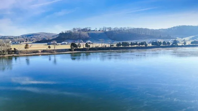 $625,000 | 1118 Espalier Drive, Decatur, TN 37322