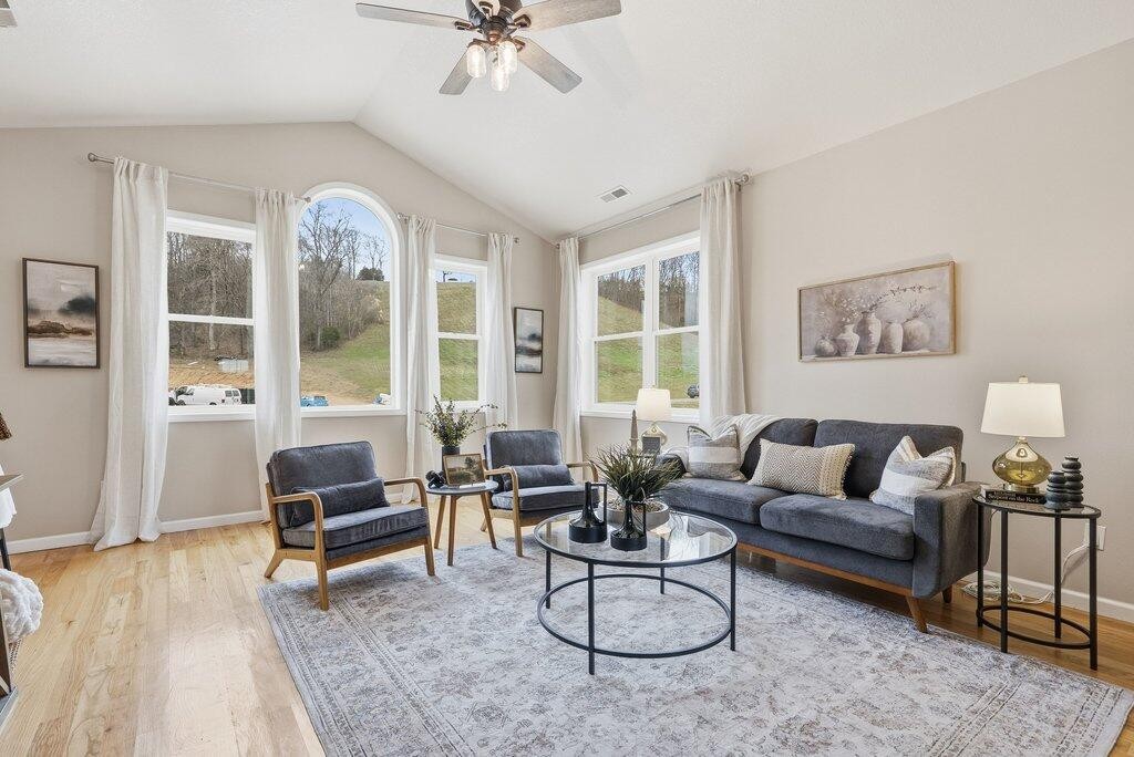 1118 Espalier Drive Decatur, TN 37322 - Photo 5 of 42