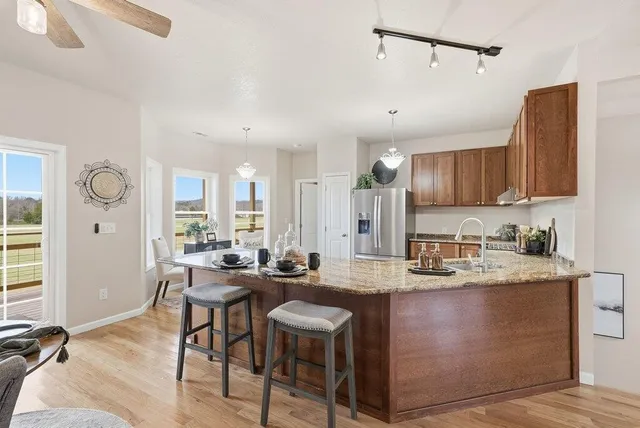 $625,000 | 1118 Espalier Drive, Decatur, TN 37322