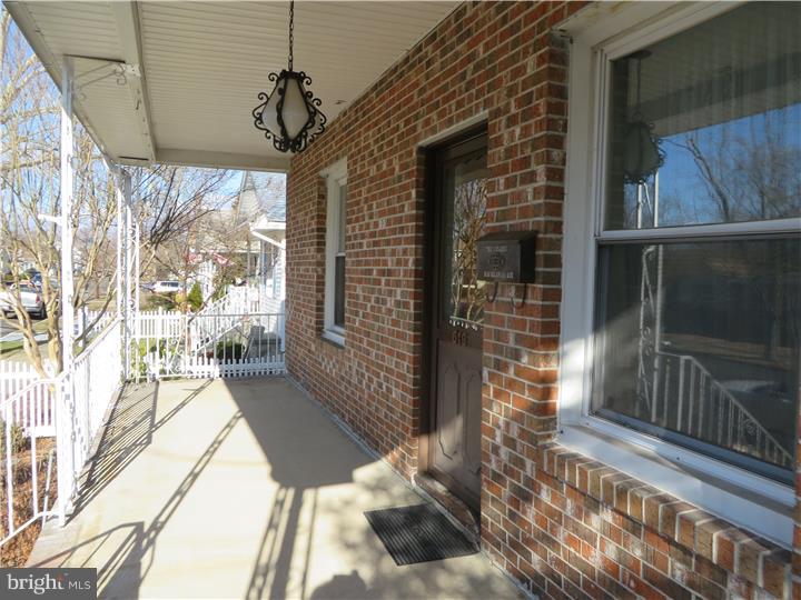 619 Delaware Avenue Riverside, NJ 08075 - Photo 2 of 22