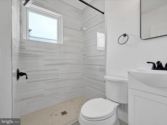 $284,900 | 932 North Plum Street, Lancaster, PA 17602