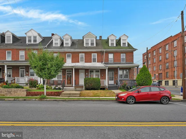 $284,900 | 932 North Plum Street, Lancaster, PA 17602