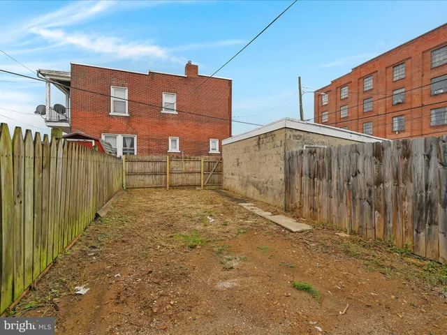 $284,900 | 932 North Plum Street, Lancaster, PA 17602