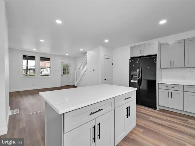 $284,900 | 932 North Plum Street, Lancaster, PA 17602