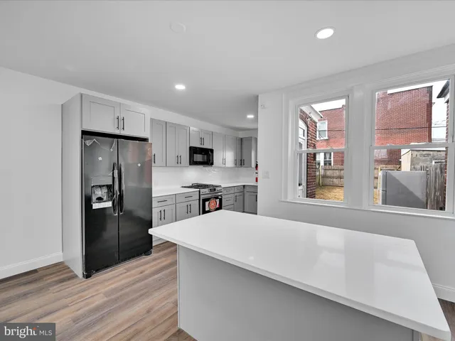 $284,900 | 932 North Plum Street, Lancaster, PA 17602