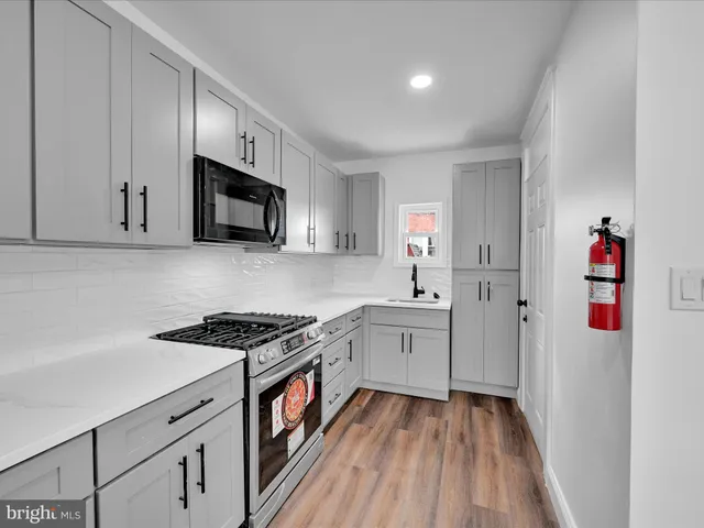 $284,900 | 932 North Plum Street, Lancaster, PA 17602