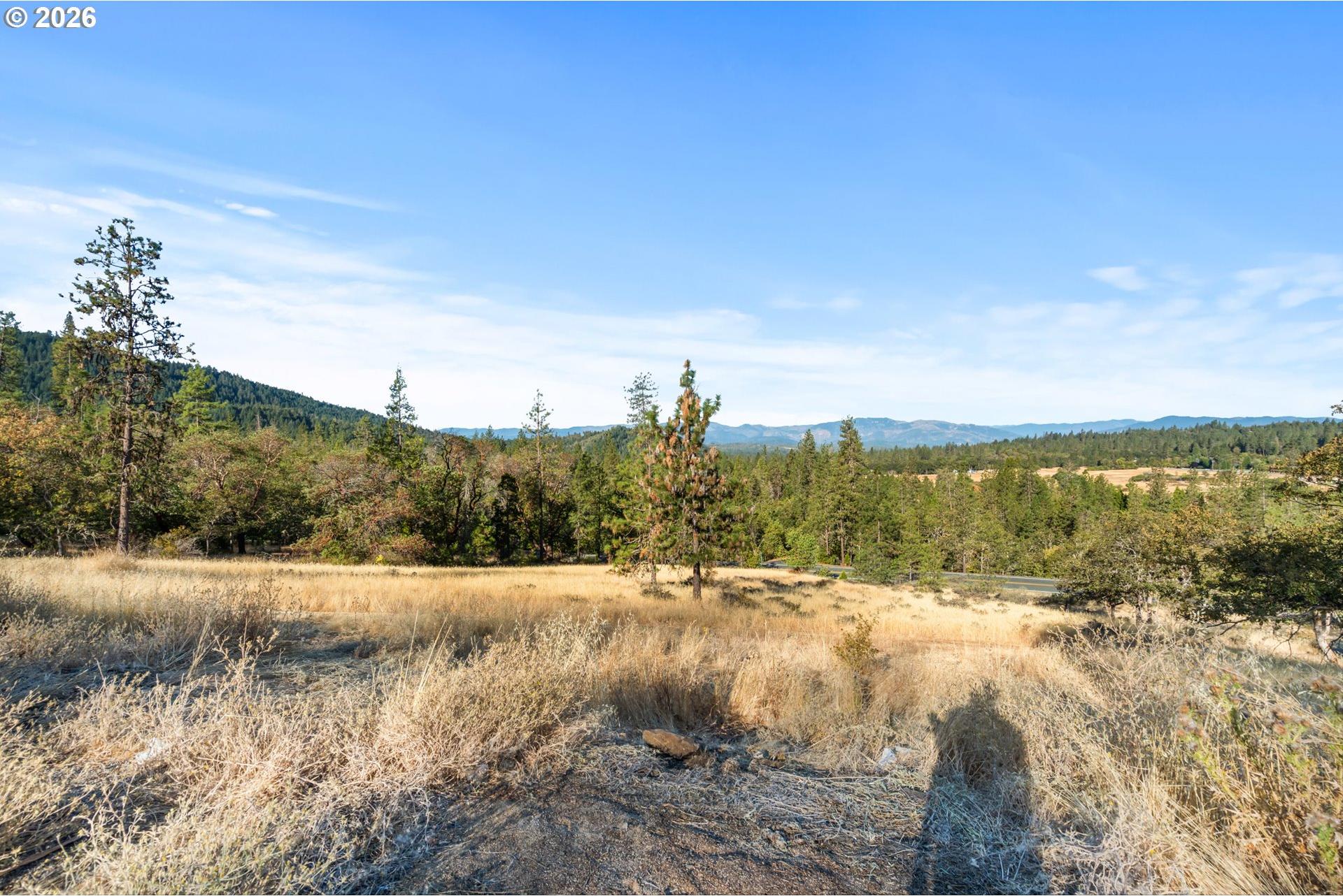 2549 Granite Hill Road Grants Pass, OR 97526 - Photo 13 of 46 Gallery Image 13