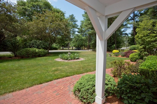 18 Chatham Way Lynnfield, MA 01940 - Photo 27 of 28 a view of yard with green space