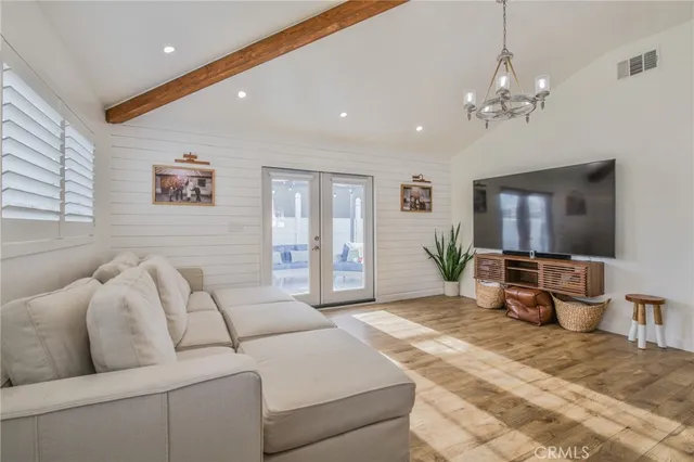 $809,900 | 6805 Pioneer Boulevard, Whittier, CA 90606