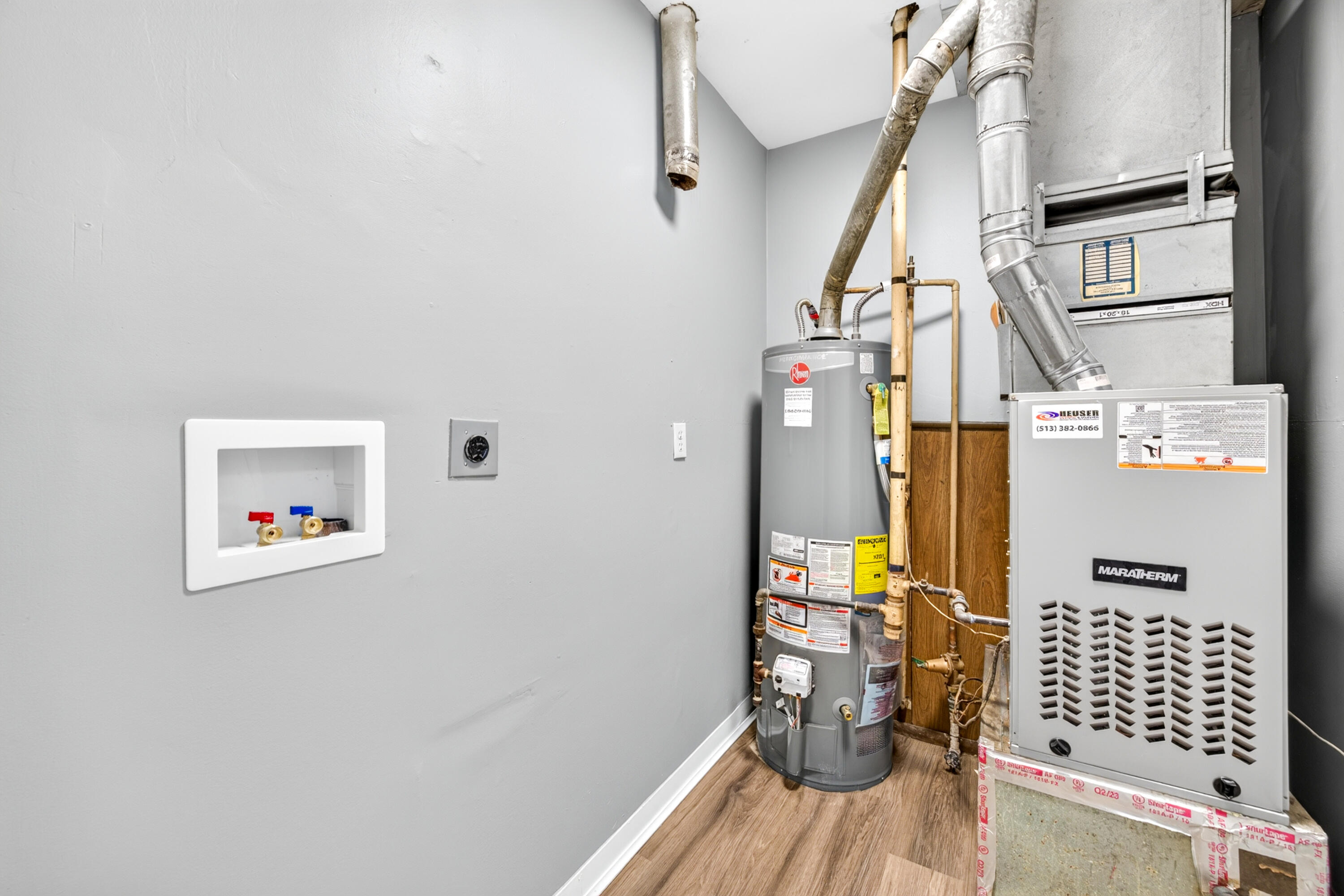 3750 Autumn Road Elsmere, KY 41018 - Photo 18 of 29 Laundry room