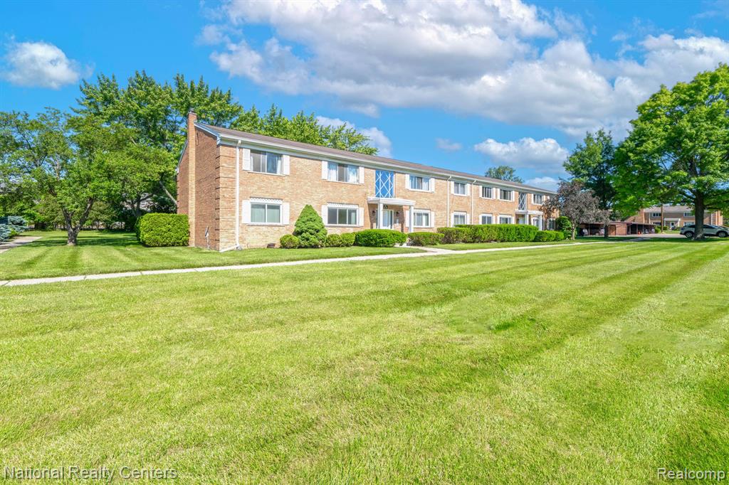 801 West Long Lake Road, Unit G1 Bloomfield Hills, MI 48302 - Photo 26 of 28