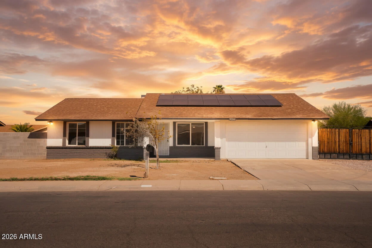 7728 West Cheery Lynn Road Phoenix, AZ 85033 - Photo 1 of 45 result