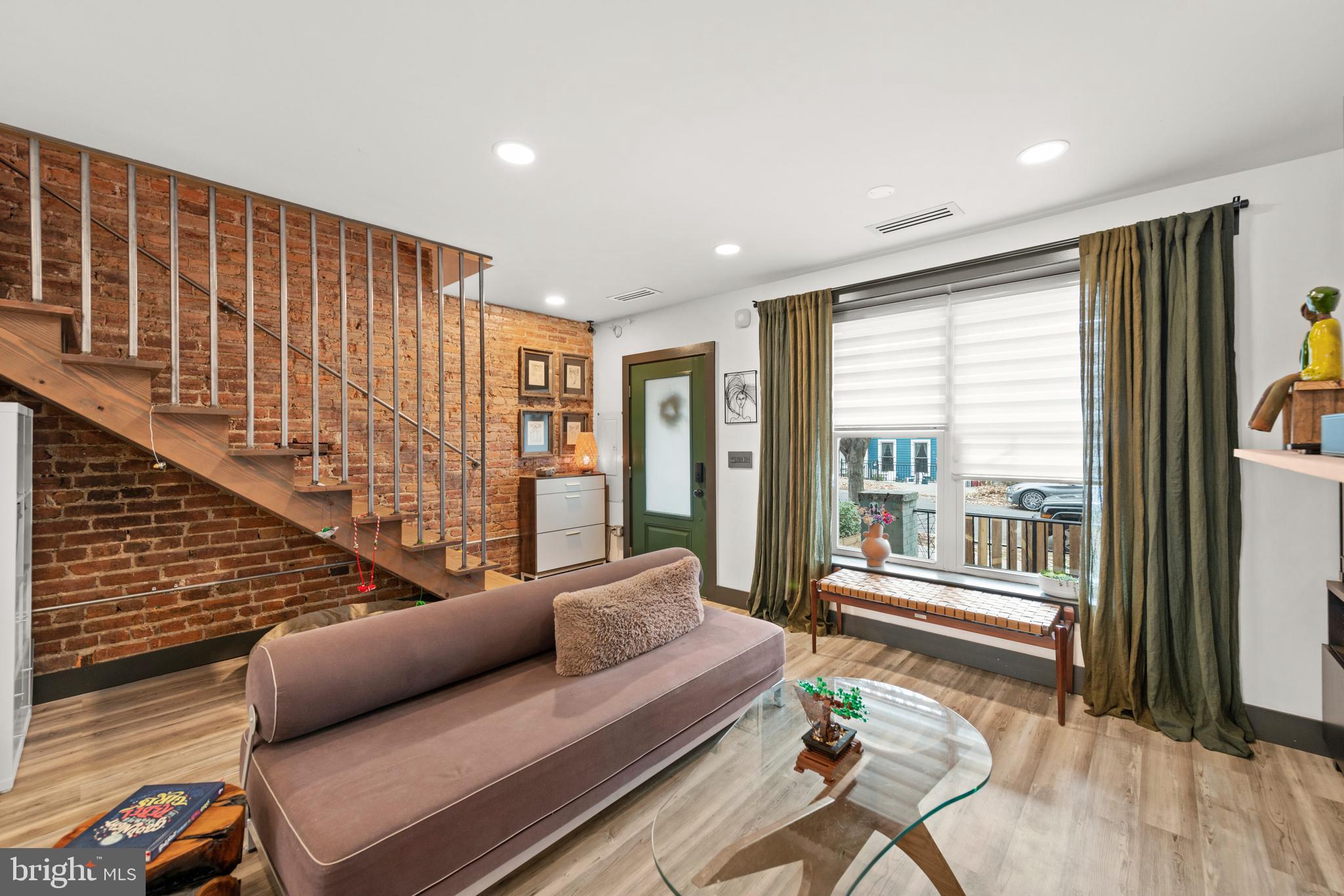 1675 Montello Avenue Northeast Washington, DC 20002 - Photo 6 of 75