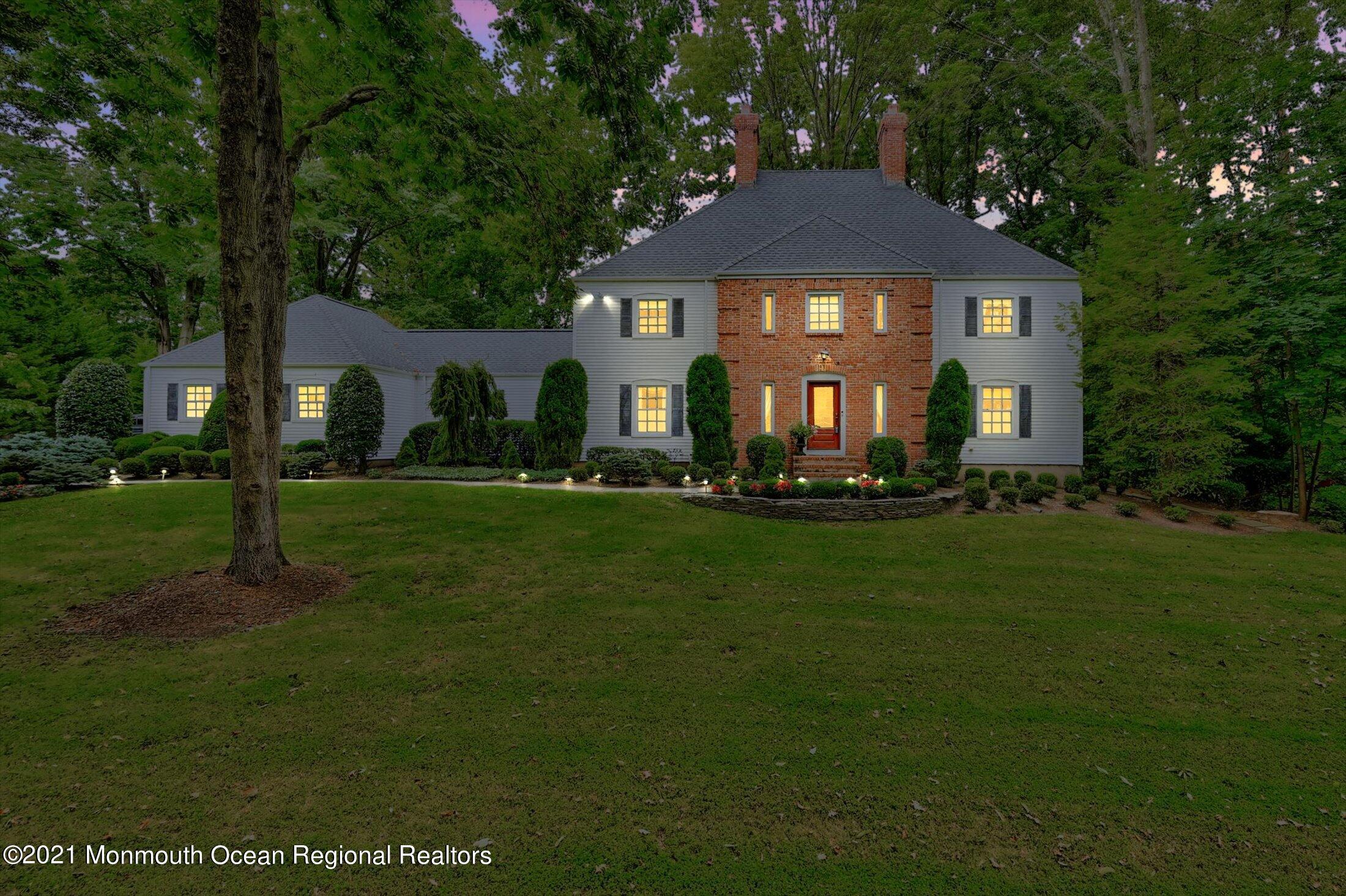 4 Fox Hunt Road