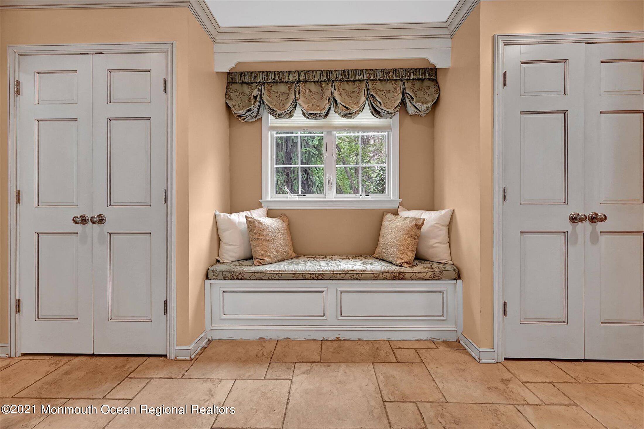 4 Fox Hunt Road Holmdel, NJ 07733 - Photo 16 of 39 Hall Closet and Seating