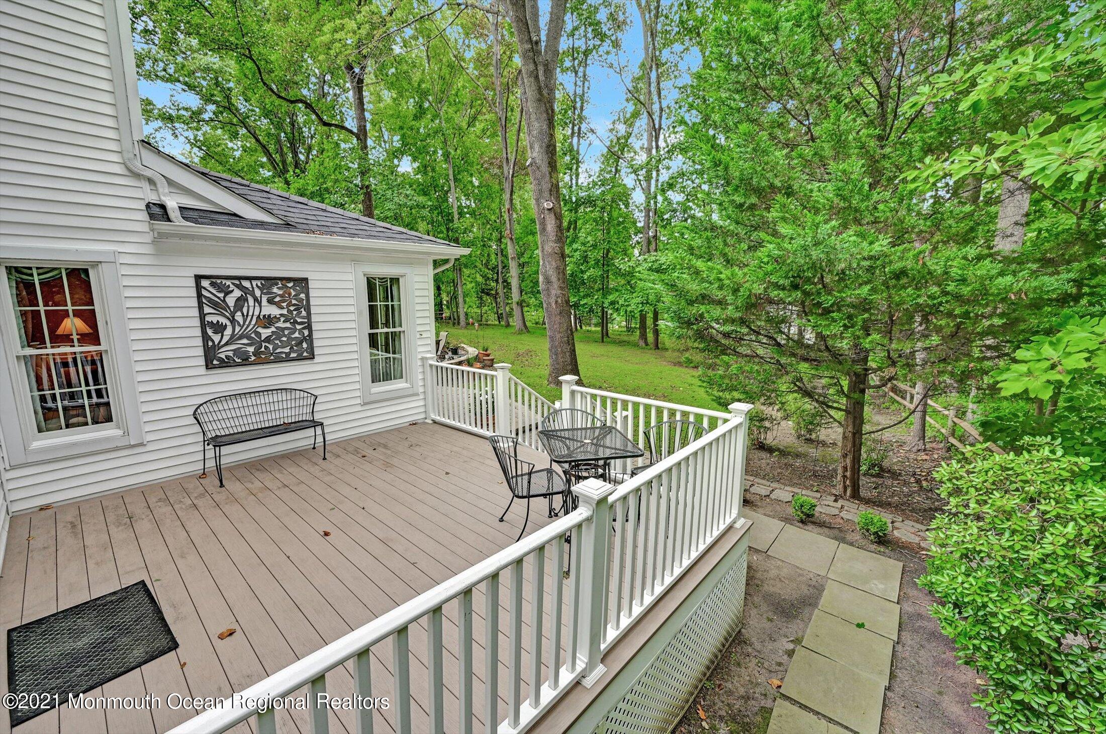 4 Fox Hunt Road Holmdel, NJ 07733 - Photo 33 of 39 Side Yard