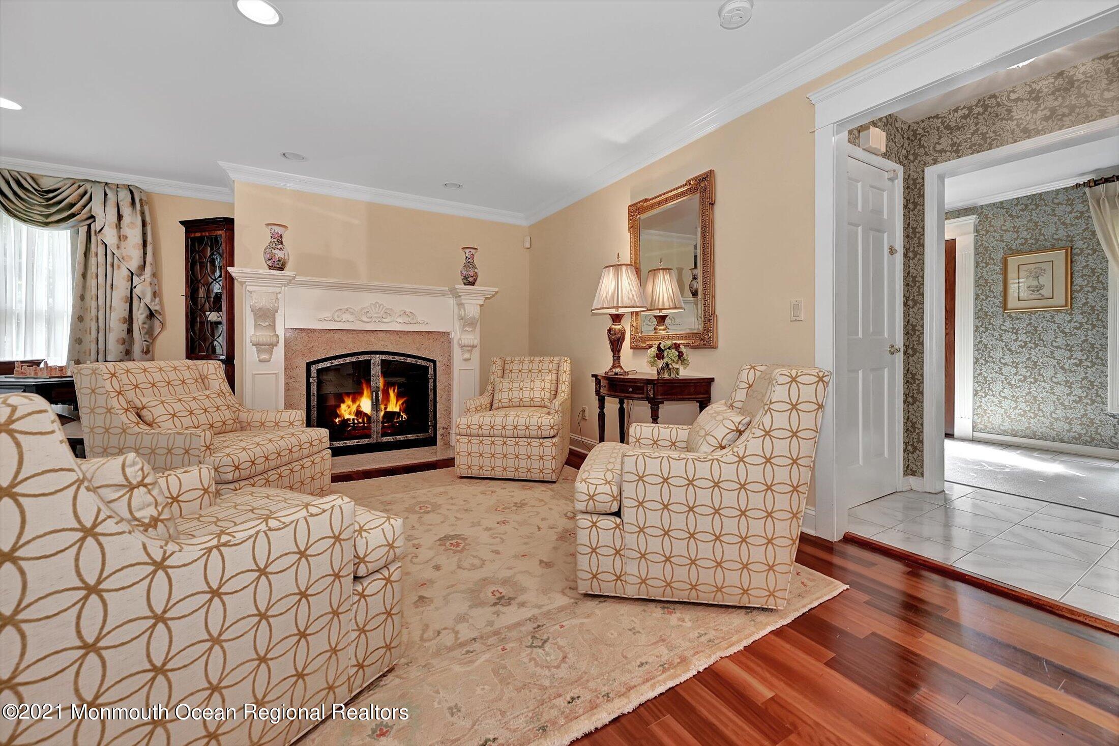4 Fox Hunt Road Holmdel, NJ 07733 - Photo 9 of 39 Conversation Area