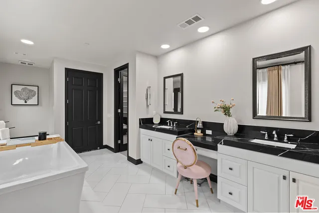 $11,500 | 55 Suede, Irvine, CA 92602